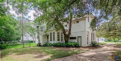 A home in Yoakum