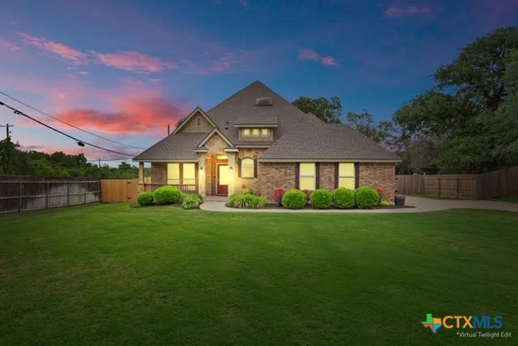 Photo of 3306 Spring Canyon Road, Belton, TX 76513 (MLS # 610931)