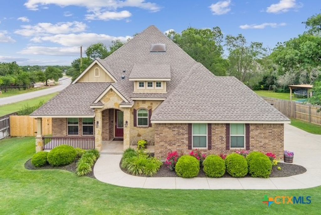 Photo of 3306 Spring Canyon Road, Belton, TX 76513 (MLS # 610931)