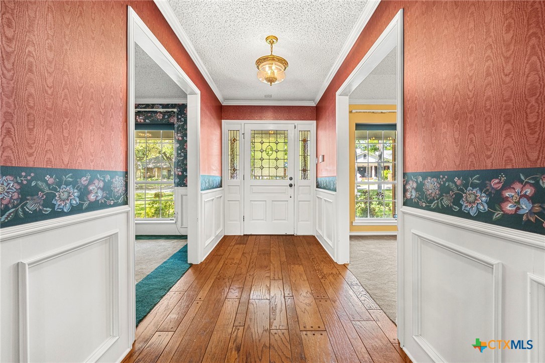 3501 Oak Villa Drive