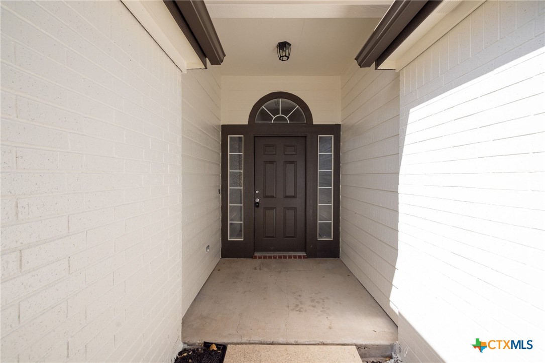 7325 Bluegrass Court