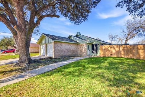 509 Ivanhoe Drive Victoria TX 77901