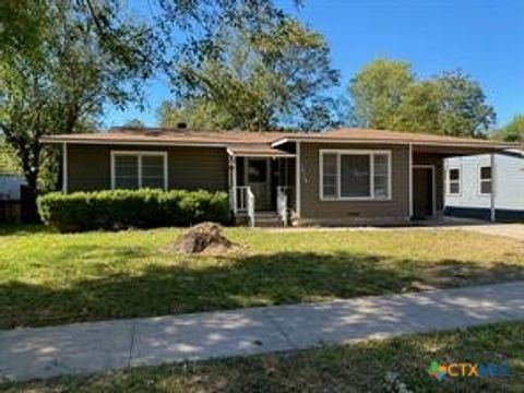 Photo of 1818 S 39th Street, Temple, TX 76504 (MLS # 618075)