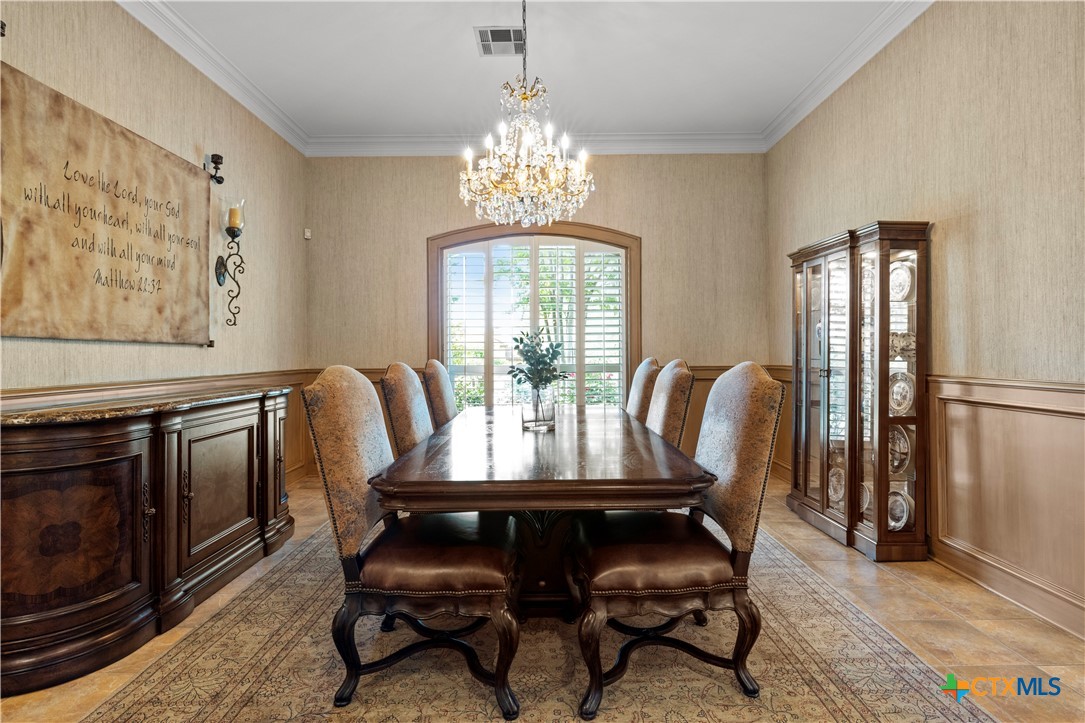 3818 Southlake Drive