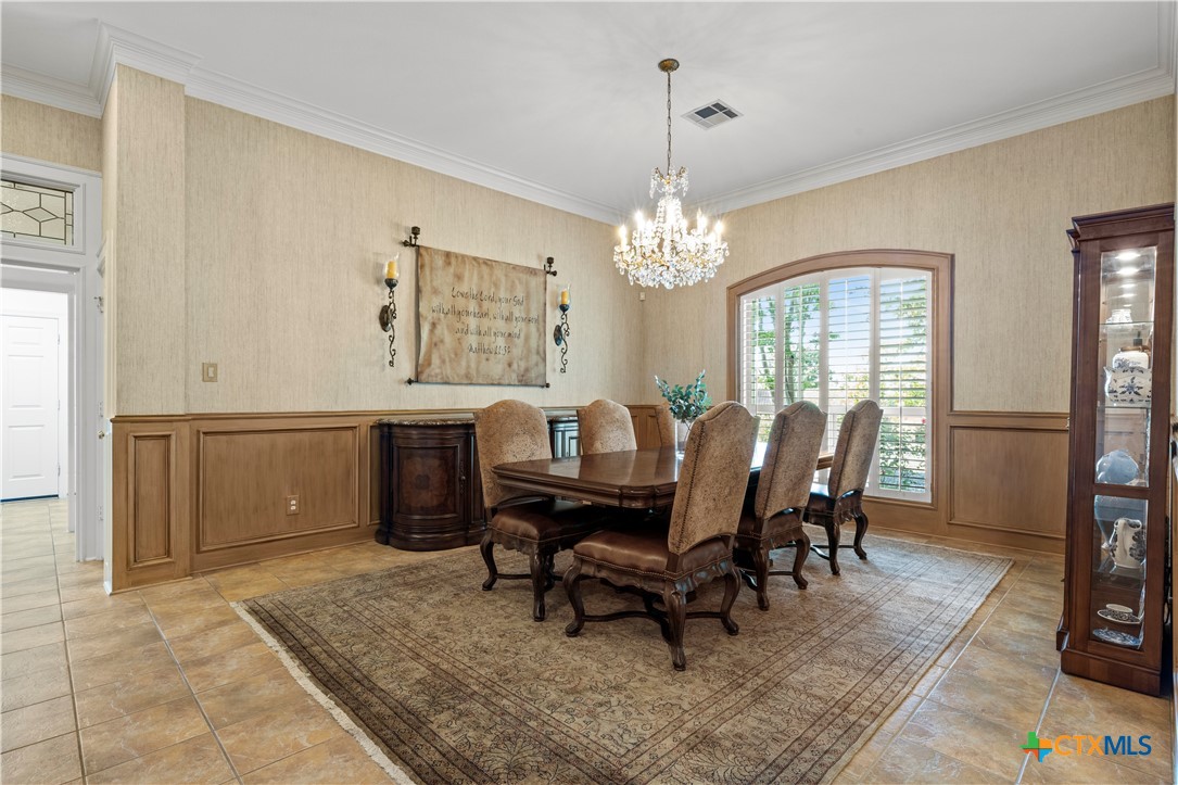 3818 Southlake Drive