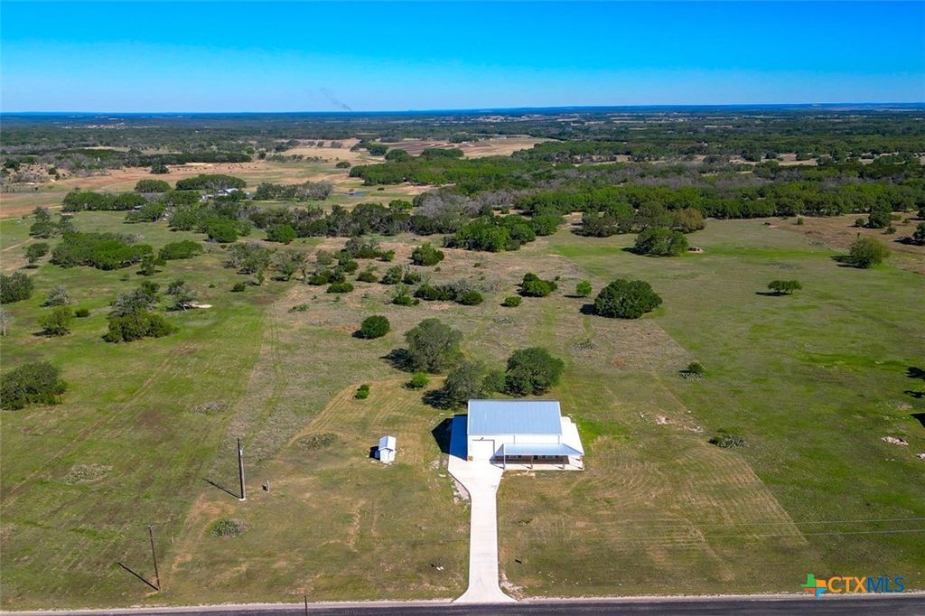 Photo of 224 Blackbuck Ridge Drive, Lampasas, TX 76550 (MLS # 610302)