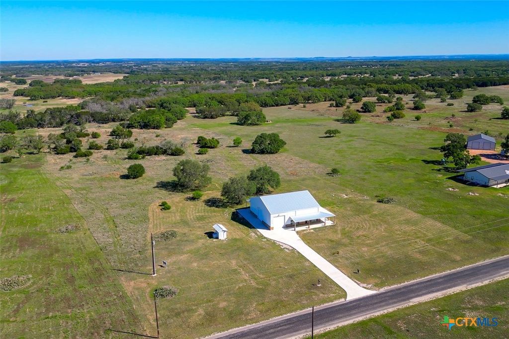 Photo of 224 Blackbuck Ridge Drive, Lampasas, TX 76550 (MLS # 610302)