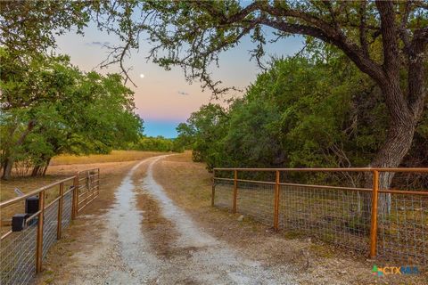 1100 Thompson Ranch Road Wimberley TX 78676