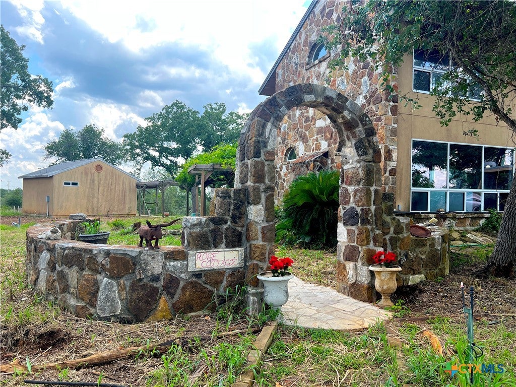 Photo of 184 Guadalupe Hills Lane, Seguin, TX 78155 (MLS # 581750)
