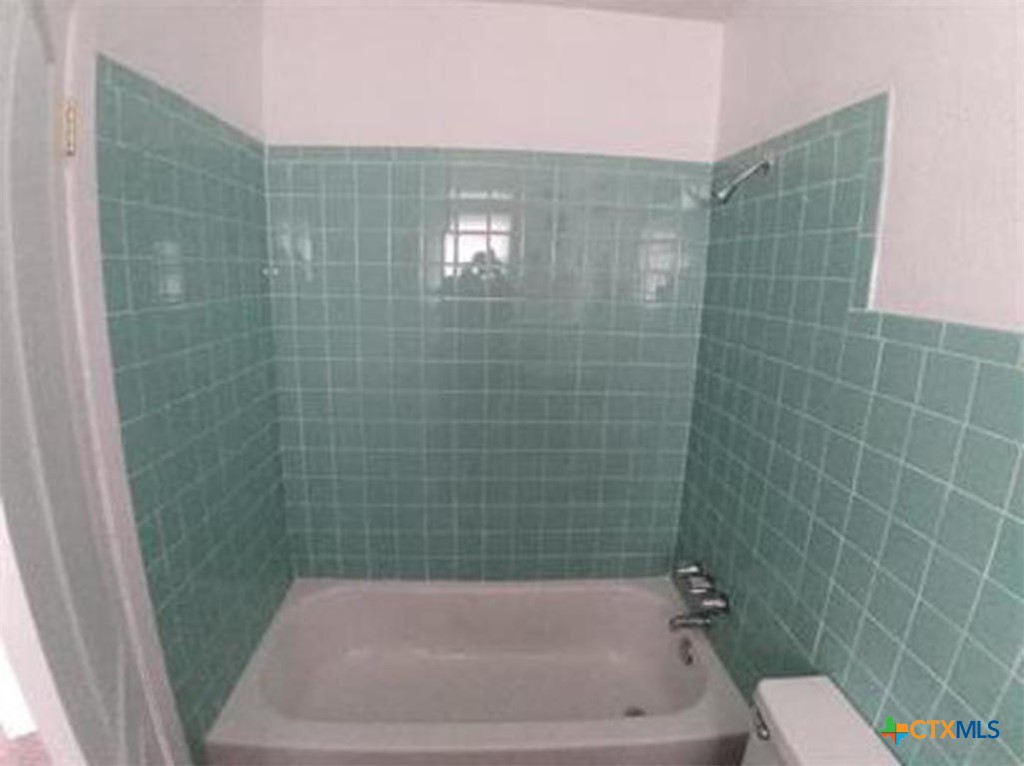 204-206 Dewald Street