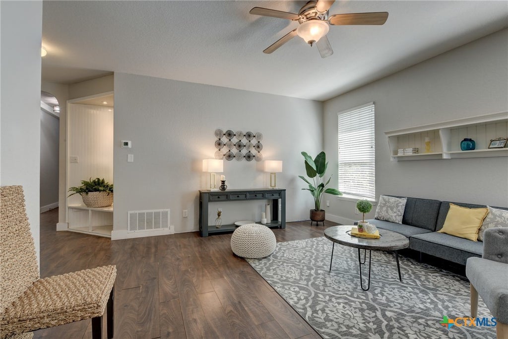 Photo of 2134 Dodge Drive, New Braunfels, TX 78130 (MLS # 619545)