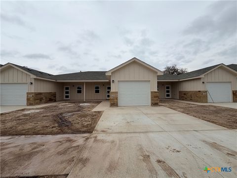 Photo of 408 W Avenue C, Copperas Cove, TX 76522 (MLS # 598386)