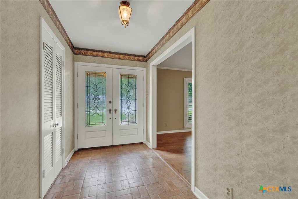 Photo of 211 Royal Oaks Drive, San Antonio, TX 78209 (MLS # 622063)