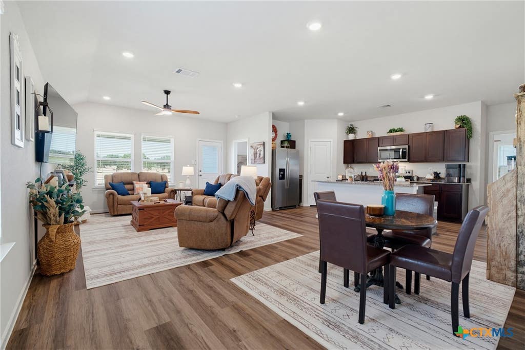 Photo of 325 Doss Drive, Rockdale, TX 76567 (MLS # 622678)