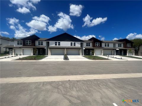 Photo of 1866 Royal Loop, Belton, TX 76513 (MLS # 608968)