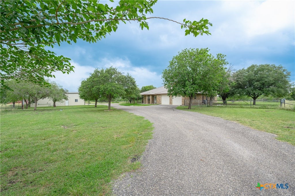 Photo of 1919 Wetz Road, Marion, TX 78124 (MLS # 617057)