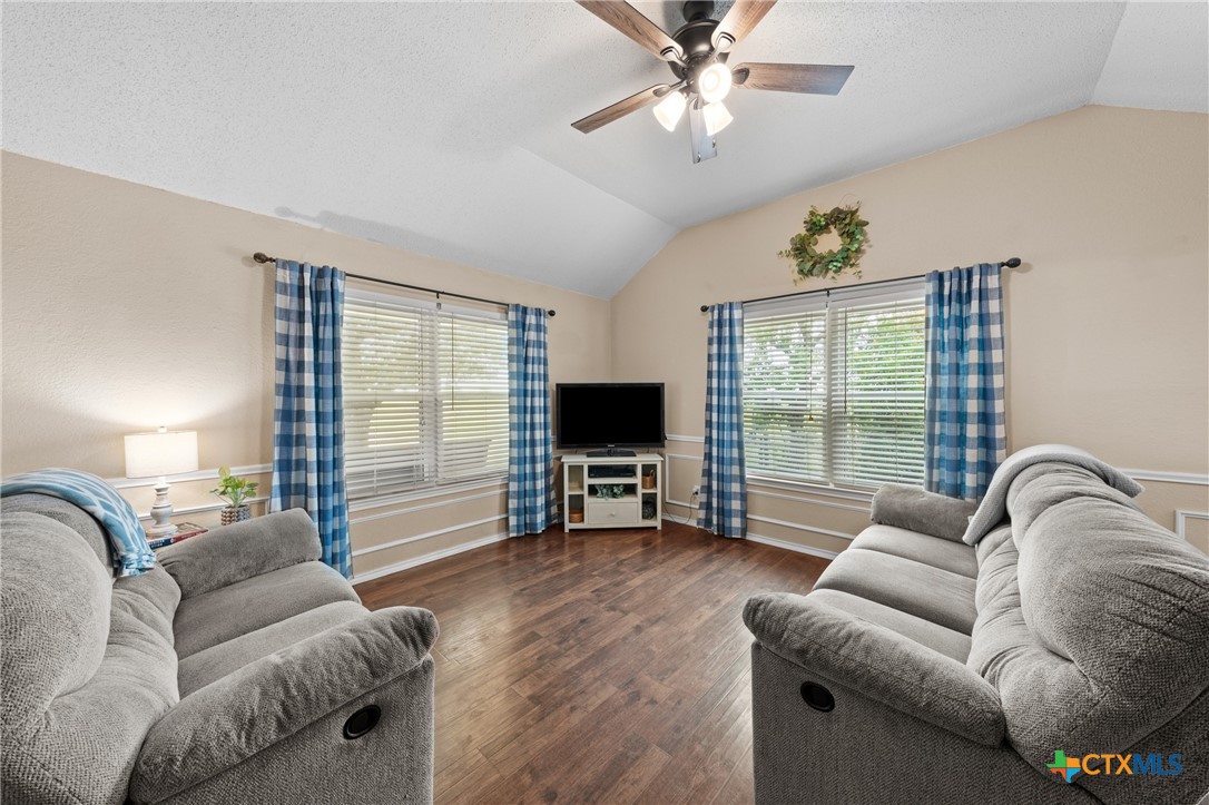 6990 Stringtown Spur