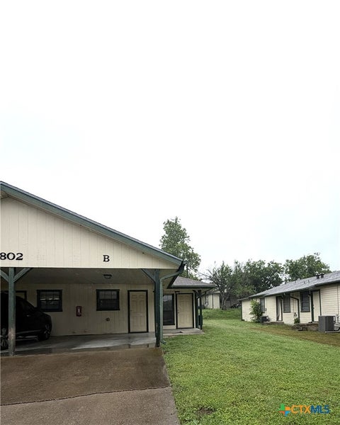 Photo of 802 Hackberry Street #B, Copperas Cove, TX 76522 (MLS # 616887)