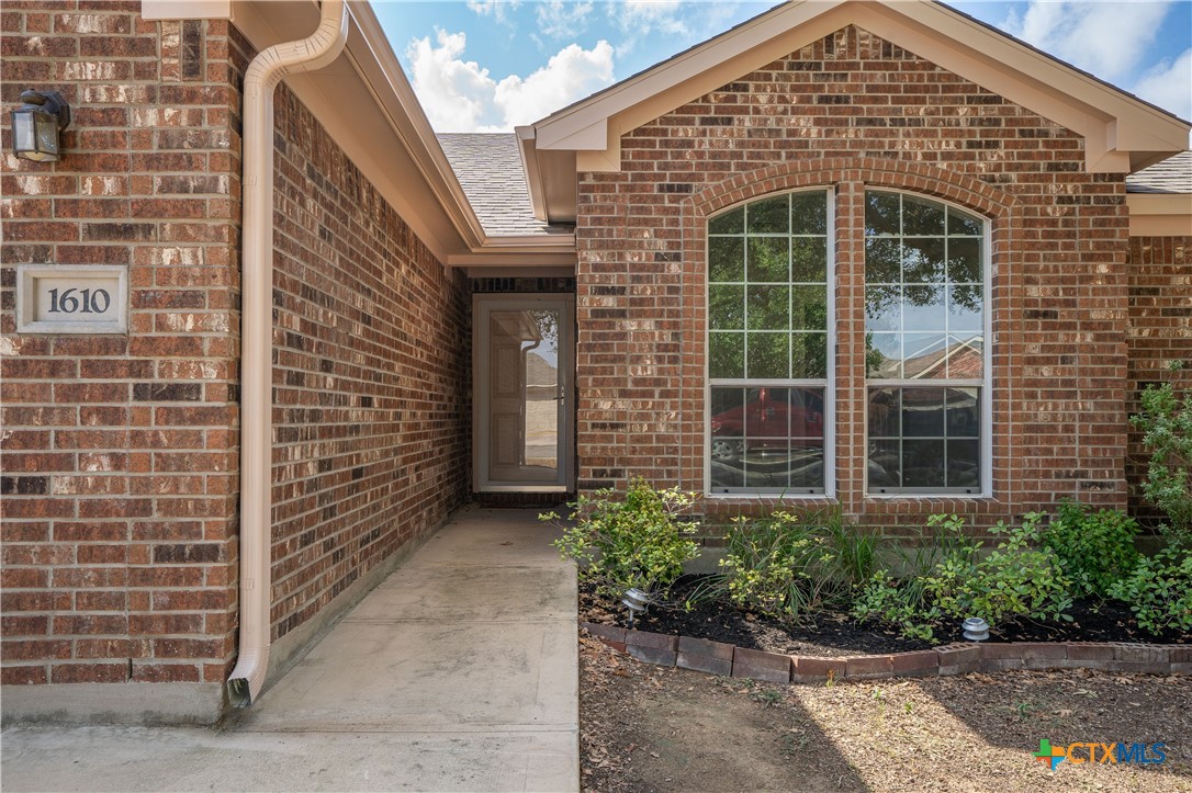 1610 Sunflower Street