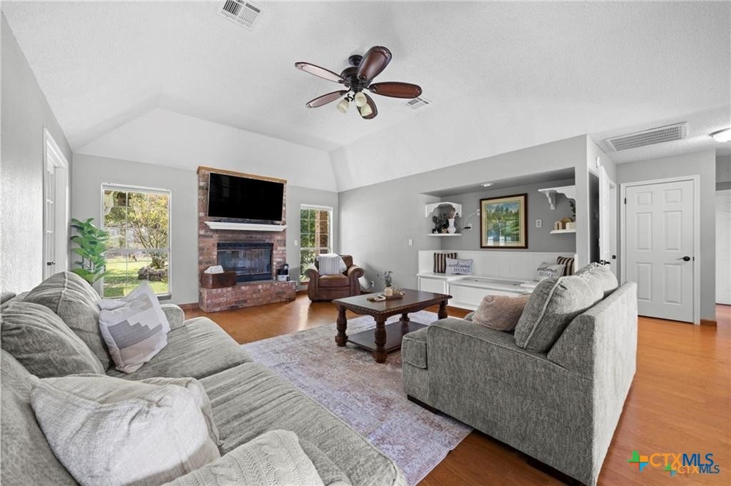3912 Chisholm Trail