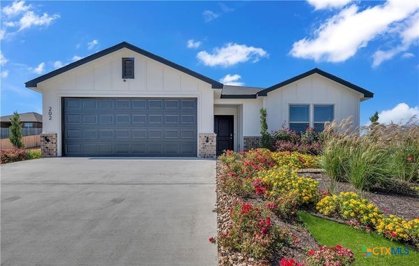 202 GREAT HILLS DR, COPPERAS COVE, TX 76522 - Image d4edeb8a782ea6aff6913923acefaee0/575106109