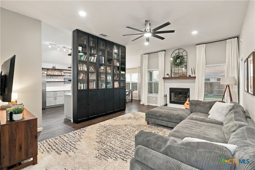 Photo of 7818 Honeysuckle, Temple, TX 76502 (MLS # 627909)