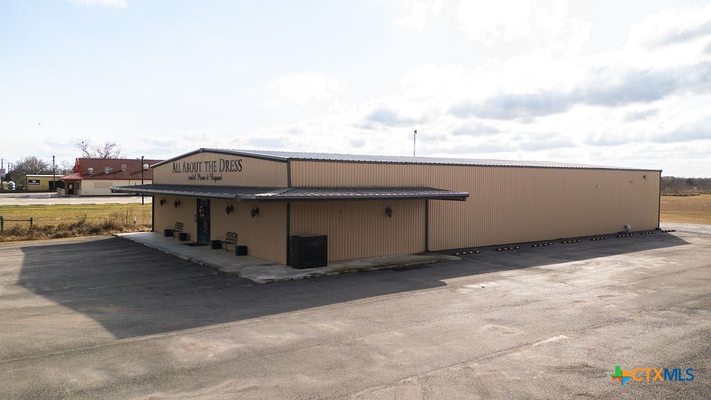 13955 US Highway 77