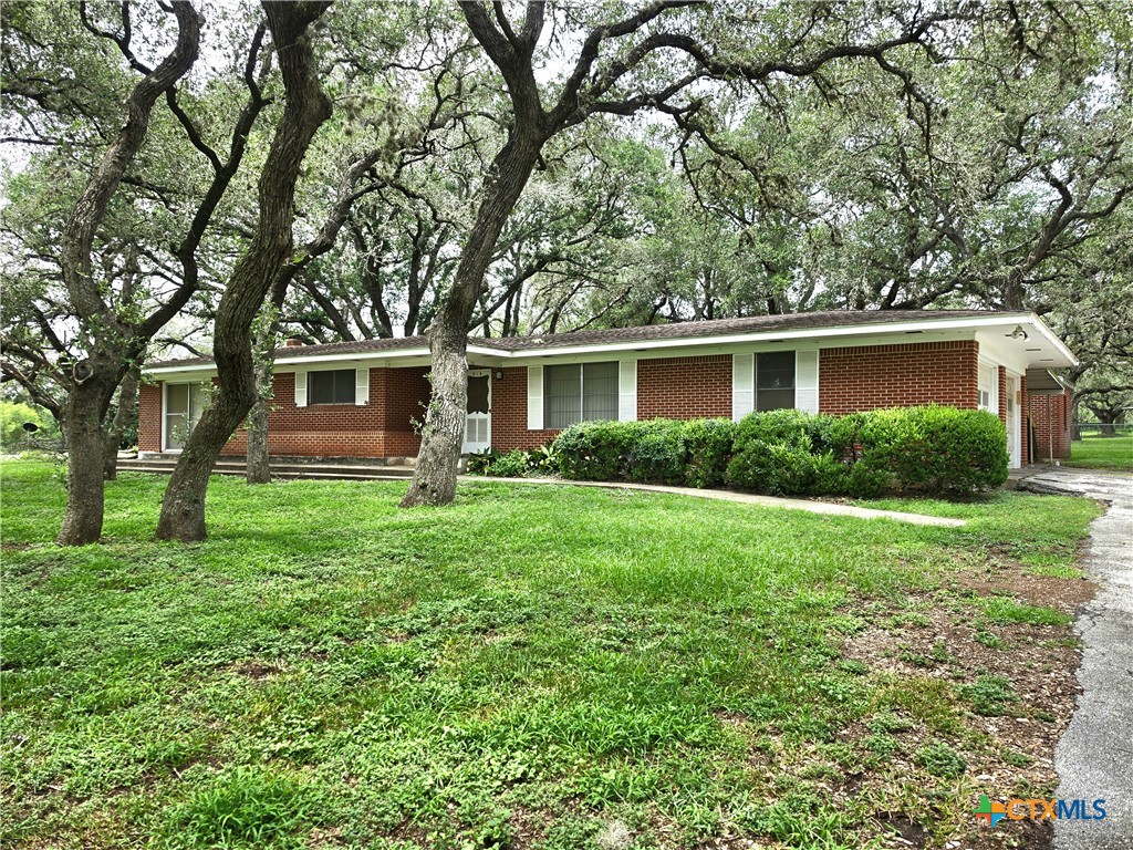 Photo 1 of 18 — 518 N San Patricio Street, Goliad, TX 77963
