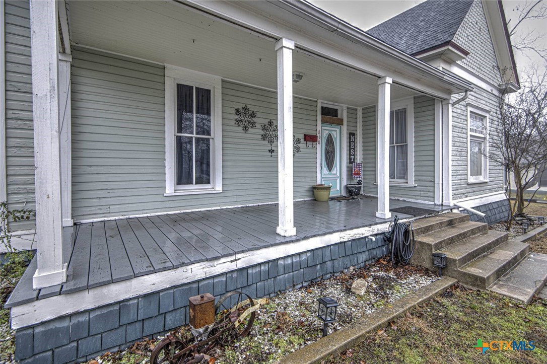 818 N 1st Street