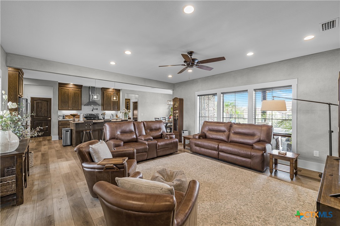 415 Juniper Trail