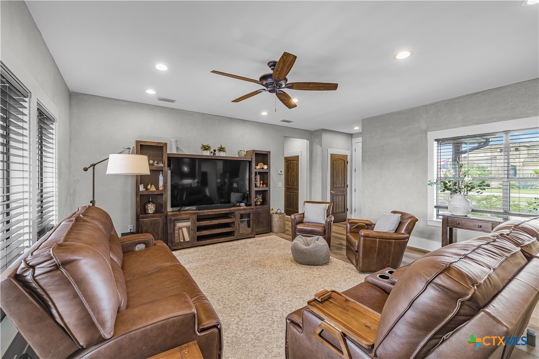 415 Juniper Trail