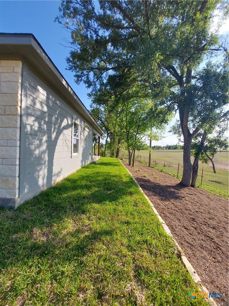 Photo of 121 Spanish Oak Trail, Cameron, TX 76520 (MLS # 626627)