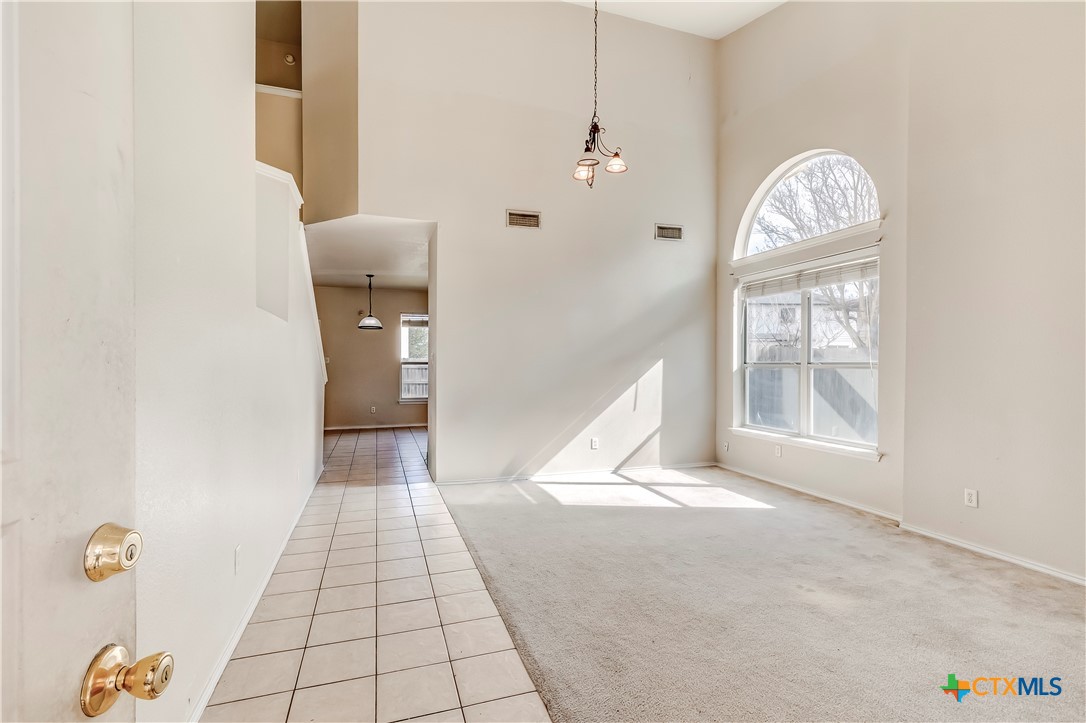 5604 Chuckwagon Circle