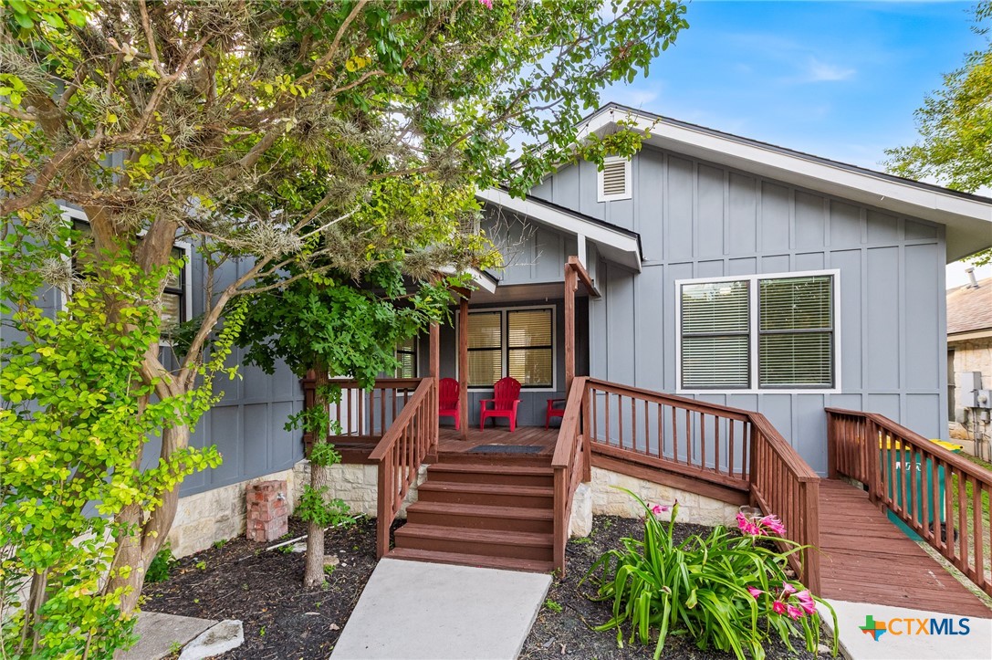 136 W Evergreen Street