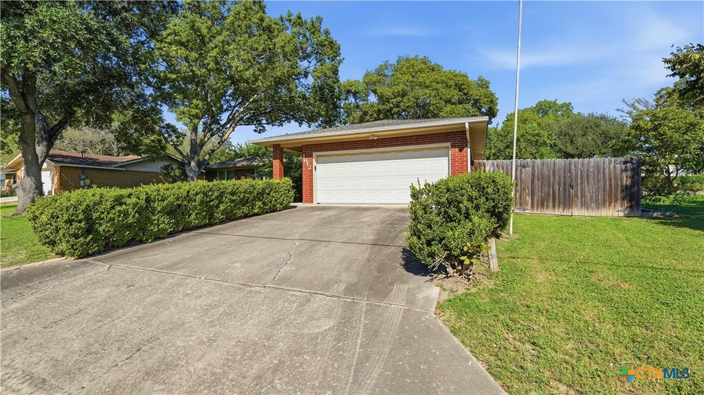 Photo of 1612 Kraft Ln LN, New Braunfels, TX 78130 (MLS # 626893)