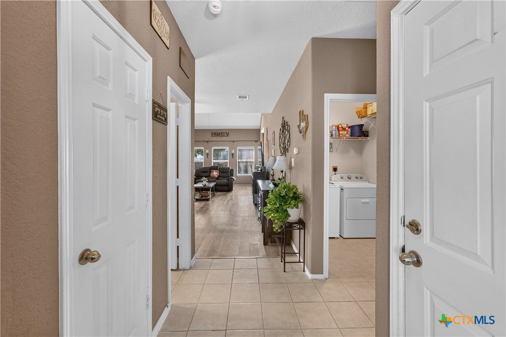 Photo of 301 Maple Way, New Braunfels, TX 78132 (MLS # 627192)