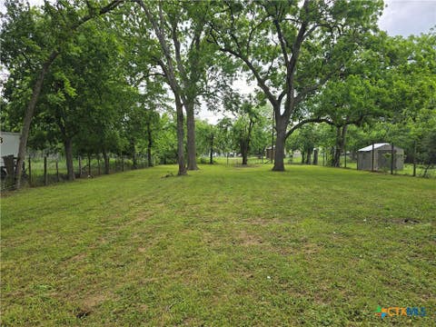 Photo of 315 Commerce Street, Marlin, TX 76661 (MLS # 622105)