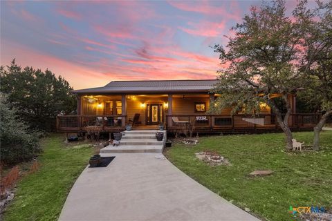 Photo of 1350 Persimmon Pass, Fischer, TX 78623 (MLS # 604984)