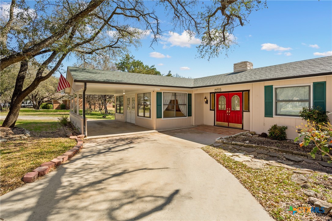 2003 Valley Oaks Drive