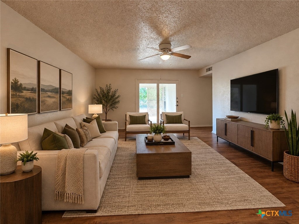 1709 Forest Trail