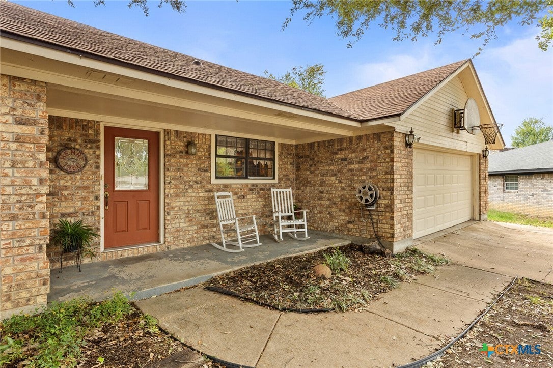 4005 Fox Trail
