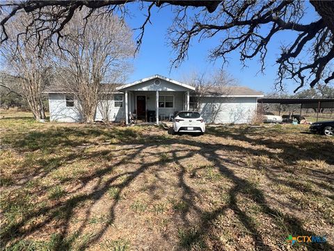 Photo of 529 Oriente Drive, Pleasanton, TX 78064 (MLS # 606532)
