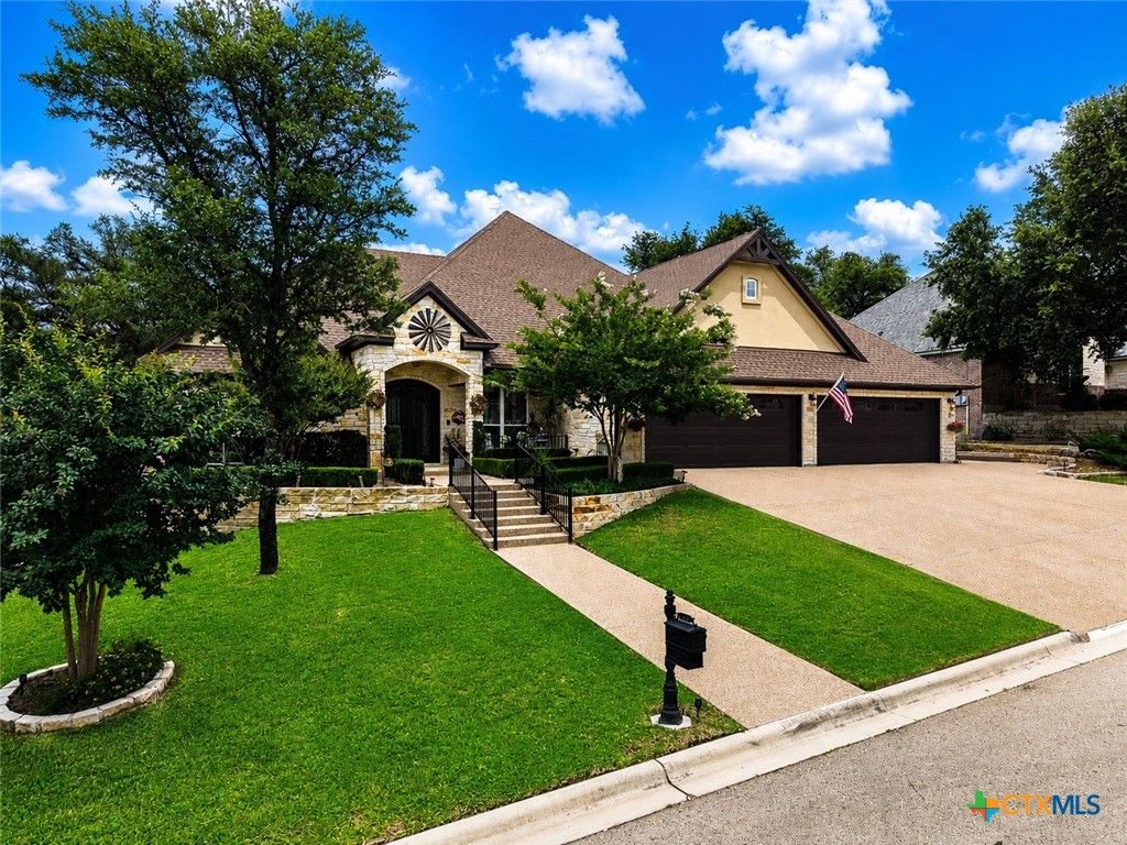 Photo of 1615 Alta Vista Loop, Temple, TX 76502 (MLS # 616131)
