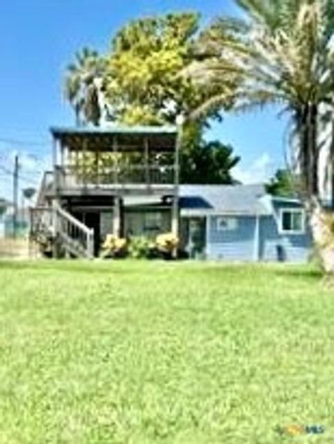 208 N Washington Boulevard Port O'Connor TX 77982