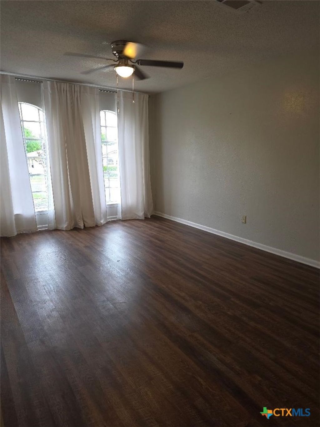 Photo of 919 Holly Street, Copperas Cove, TX 76522 (MLS # 610877)