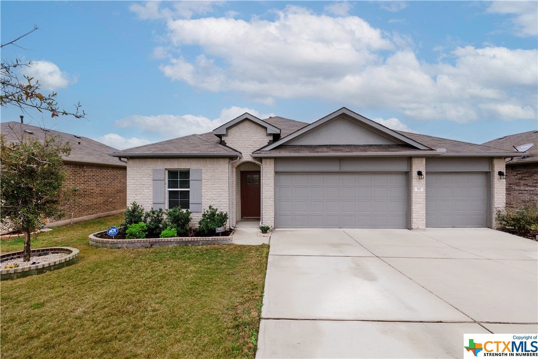 Photo 1 of 27 — 717 Dubina Avenue, Georgetown, TX 78626