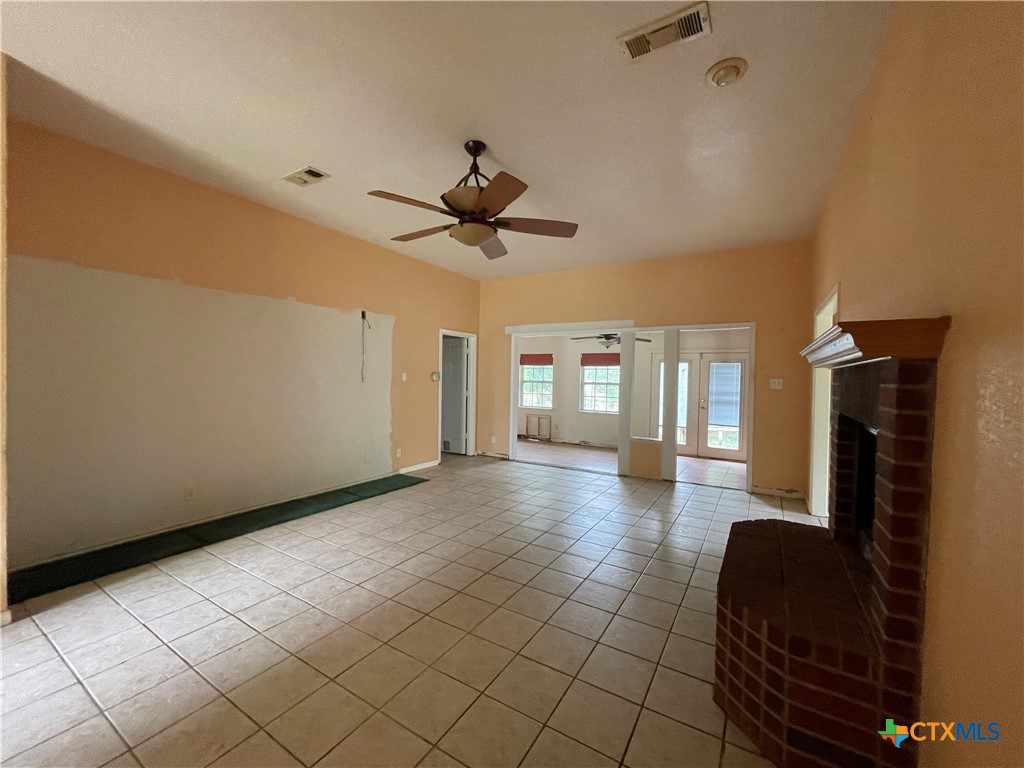 3908 Lakecliff Drive