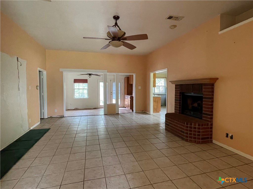 3908 Lakecliff Drive