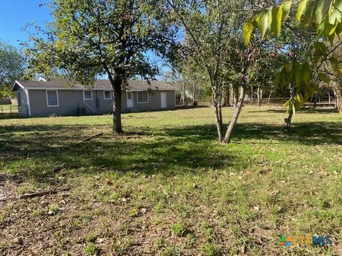 A home in Luling