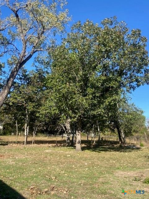 A home in Luling